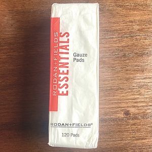 Rodan + Fields ESSENTIALS Gauze Pads
